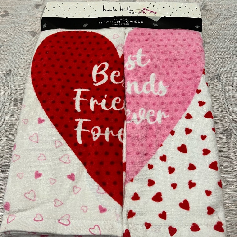 Nicola Hill Home Red and Pink Heart Kitchen Towels